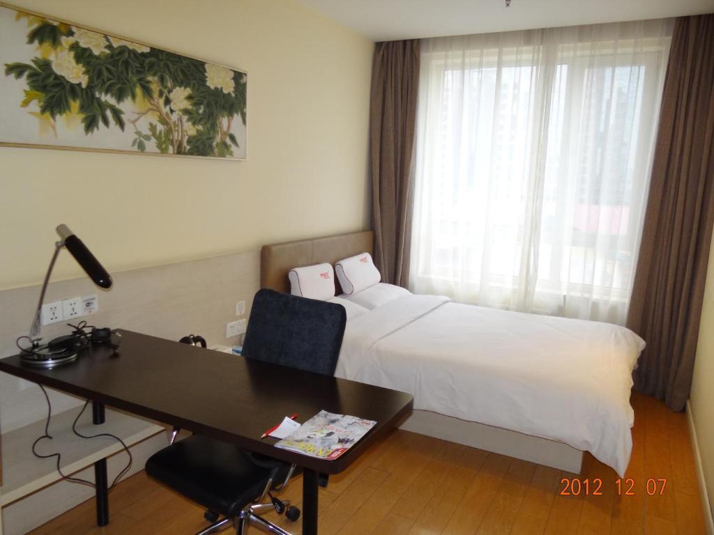 Donghua Hotel Пекин Экстерьер фото